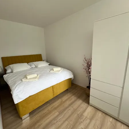 شقة Apartman Trinec ترينتيس